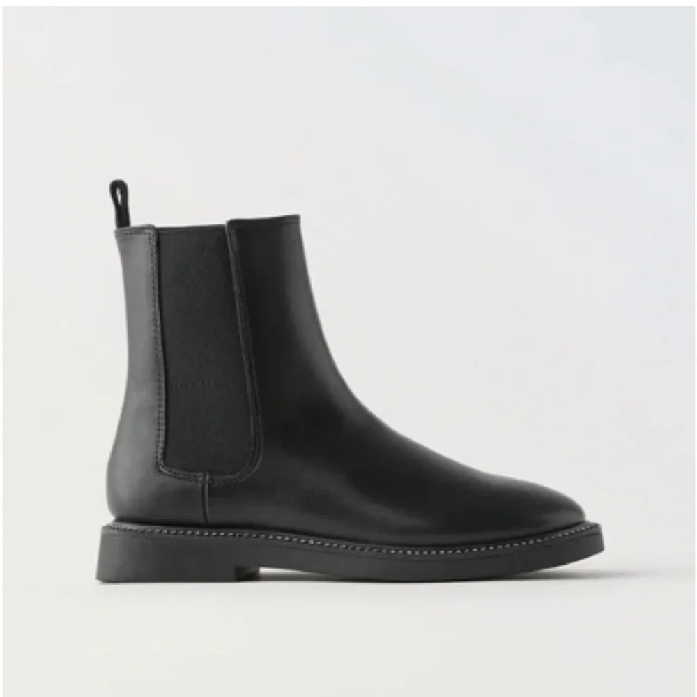 Zara black studded